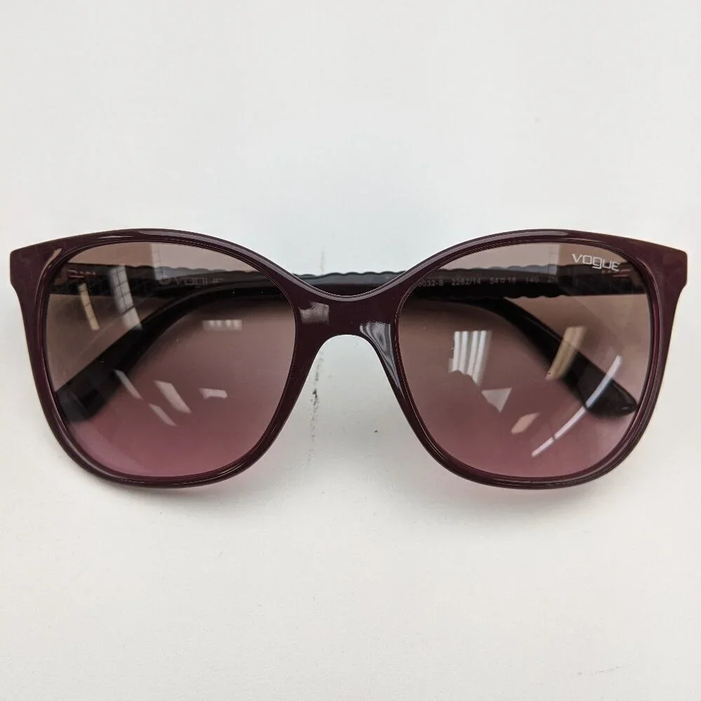 🕶️ Vogue VO5032-S 2262/14 Cat Eye Sunglasses 54/18-140 / ALH542🕶️​